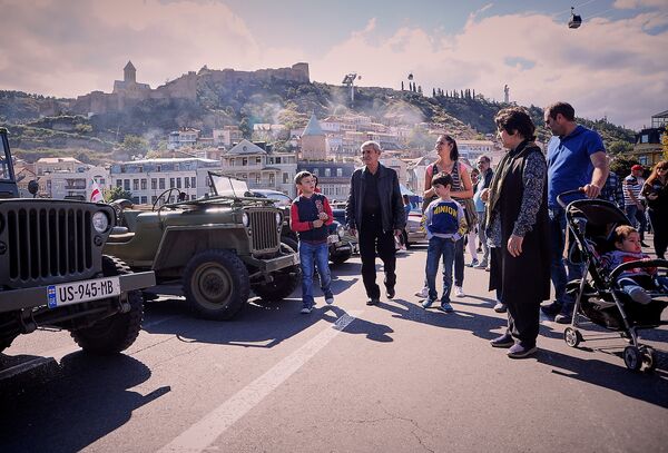 Тбилисоба – семейный праздник на улицах древнего города Тбилисоба – семейный праздник на улицах древнего города - Sputnik Грузия