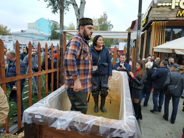 Самый главный праздник тбилисцев в Москве - Sputnik Грузия