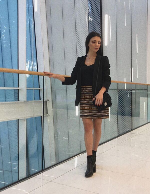 ნაქსოვი ტანსაცმელი Woolen Stories-გან, რომელიც ნებისმიერი იმიჯის მქონე ადამიანს ერგება ნაქსოვი ტანსაცმელი Woolen Stories-გან, რომელიც ნებისმიერი იმიჯის მქონე ადამიანს ერგება - Sputnik საქართველო