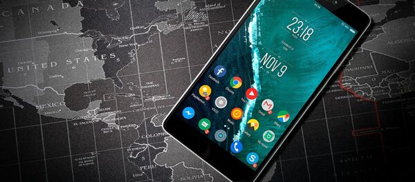 სმარტფონი რუკაზე სმარტფონი რუკაზე - Sputnik საქართველო