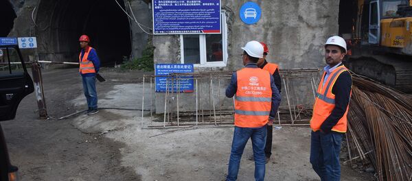 მუშები რკინიგზის მშენებლობაზე მუშები რკინიგზის მშენებლობაზე - Sputnik საქართველო