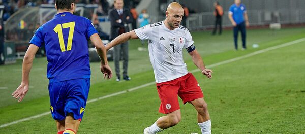 Матч между сборными Грузии и Андорры по футболу - Джаба Канкава в атаке - Sputnik Грузия