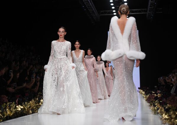 Mercedes-Benz Fashion Week Russiа проходит дважды в год - в апреле и в октябре - Sputnik Грузия