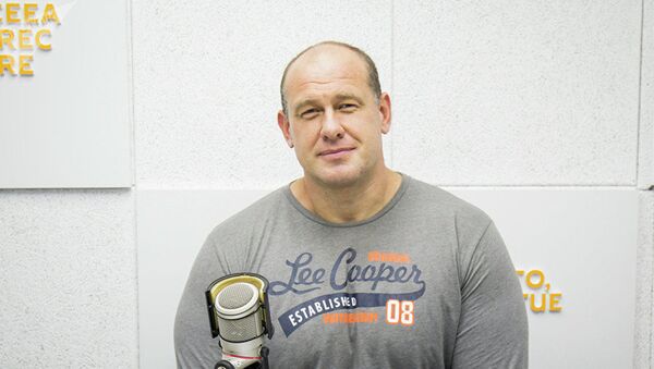 Профессиональный спортсмен, персональный фитнес-тренер Иван Емельянов - Sputnik Грузия