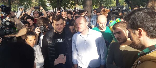 ზურაბ ჯაფარიძე მომხრეებთან ერთად კანაფის ლეგალიზაციის ფესტივალზე ზურაბ ჯაფარიძე მომხრეებთან ერთად კანაფის ლეგალიზაციის ფესტივალზე - Sputnik საქართველო