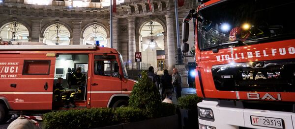 Болельщики ЦСКА пострадали при обрушении эскалатора метро в Риме - Sputnik Грузия