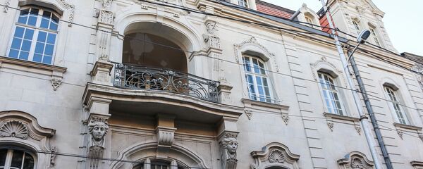 Фасад здания Дома писателей - Sputnik Грузия