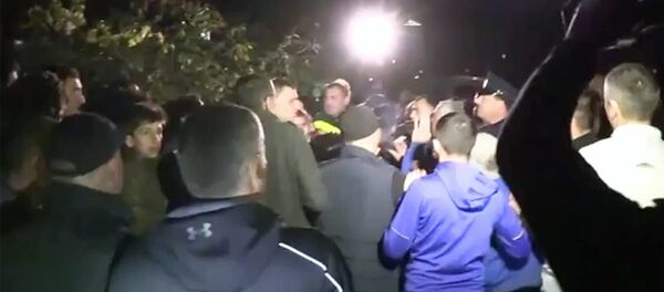 Жители Гори провели массовую акцию протеста, требуя найти и наказать убийцу 8-летней девочки - Sputnik Грузия