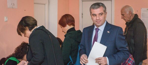დავით ბაქრაძე საარჩევნო უბანზე დავით ბაქრაძე საარჩევნო უბანზე - Sputnik საქართველო