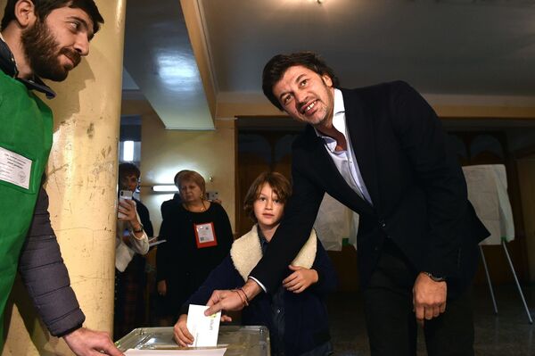 Мэр Тбилиси и представитель партии Грузинская мечта Каха Каладзе
 - Sputnik Грузия