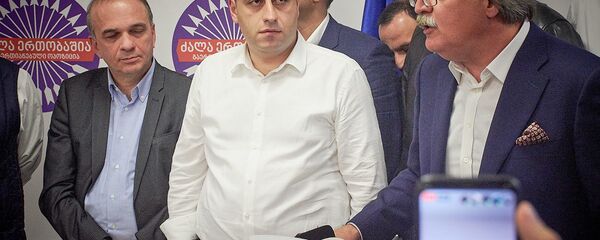 Григол Вашадзе в избирательном штабе ждет итогов голосования - Sputnik Грузия