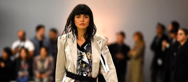 Неделя моды Мercedes-Вenz Fashion Week - показ коллекции дизайнера Avtandil - Sputnik Грузия