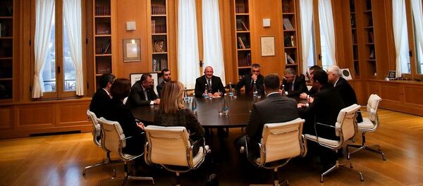 პრეზიდენტმა გიორგი მარგველაშვილმა ახალი ელჩები დანიშნა პრეზიდენტმა გიორგი მარგველაშვილმა ახალი ელჩები დანიშნა - Sputnik საქართველო