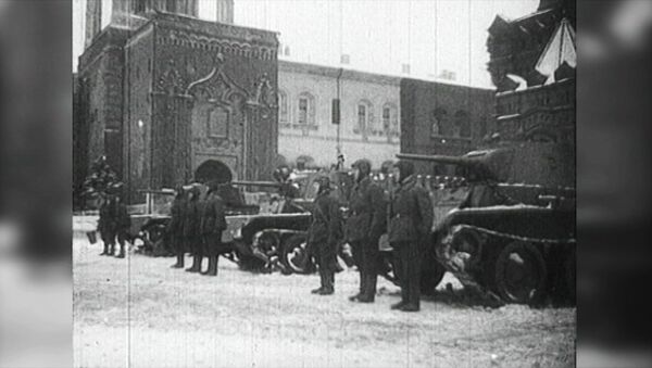 Исторический парад 7 ноября 1941 года: кадры архивной киносъемки - Sputnik Грузия