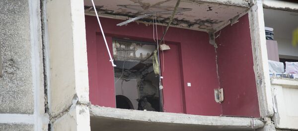 Последствия взрыва в жилом доме в Поничала - разрушена часть здания Последствия взрыва в жилом доме в Поничала - разрушена часть здания - Sputnik Грузия