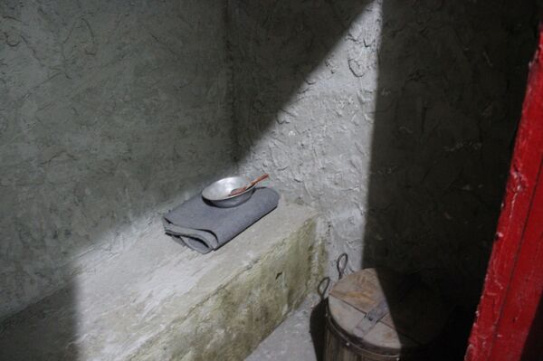 Вера по звонку и сейф по коду - маленькие тайны большого здания Тбилиси - Sputnik Грузия