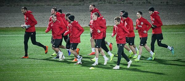 Футболисты сборной Грузии на тренировке перед матчем с Казахстаном - Sputnik Грузия