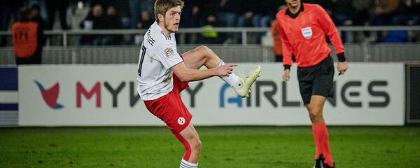 Матч между сборными Грузии и Казахстана по футболу в рамках Лиги наций УЕФА -  Георгий Чакветадзе забивает гол - Sputnik Грузия