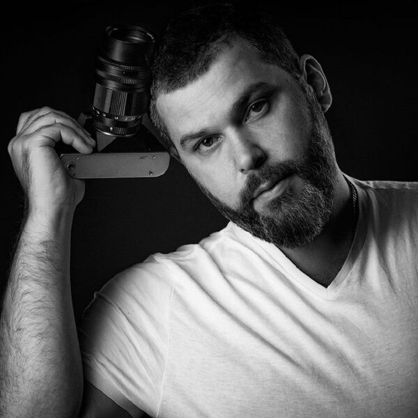 თბილისელი ხელოვანი, რომელიც ევროპის ფოტოგრაფთა ტოპ ხუთეულში მოხვდა თბილისელი ხელოვანი, რომელიც ევროპის ფოტოგრაფთა ტოპ ხუთეულში მოხვდა - Sputnik საქართველო