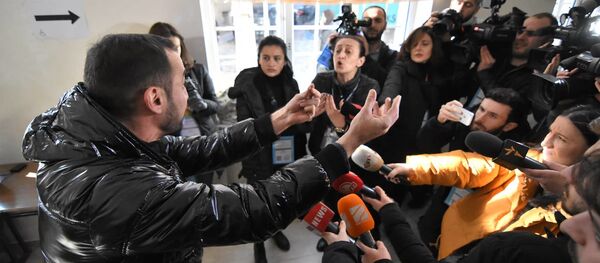 Первые нарушения на выборах в Грузии Первые нарушения на выборах в Грузии - Sputnik Грузия