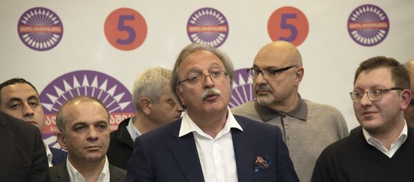 Второй тур президентских выборов 2018 Второй тур президентских выборов 2018 - Sputnik Грузия