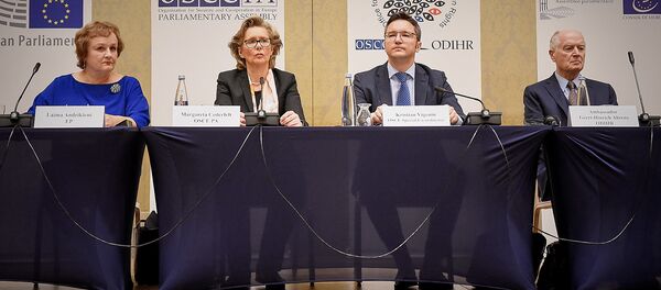 Пресс-конференция европейских наблюдателей по итогам второго тура президентских выборов Пресс-конференция европейских наблюдателей по итогам второго тура президентских выборов - Sputnik Грузия