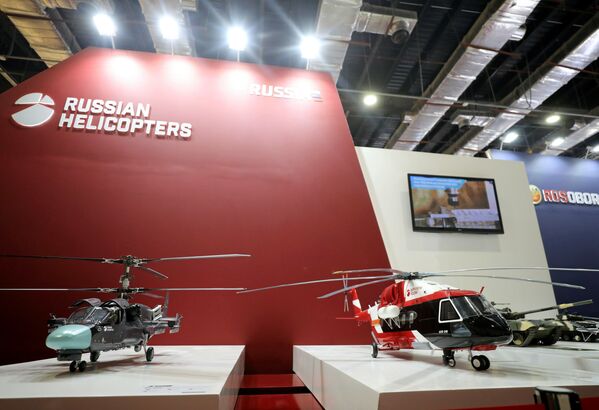 На EDEX 2018 также была представлена российская военная техника, в том числе вертолет Ка-52 и некоторые образцы бронетехники

 - Sputnik Грузия