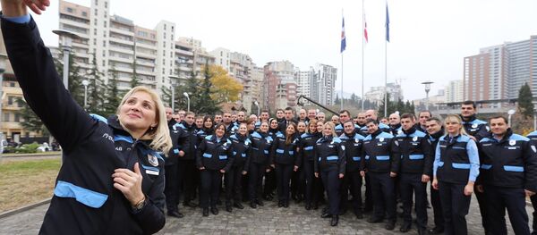 გიორგი გახარია და მართლწესრიგის ოფიცრები გიორგი გახარია და მართლწესრიგის ოფიცრები - Sputnik საქართველო