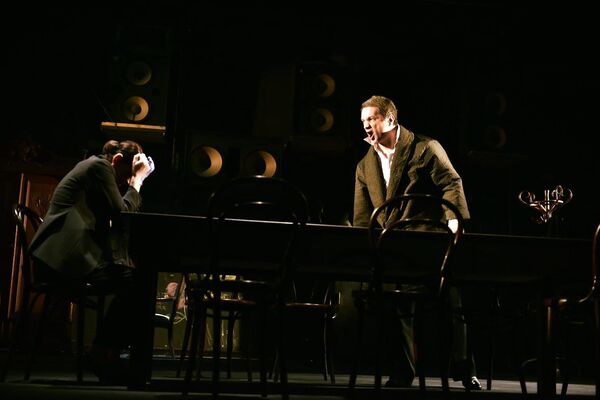 Уикенд по-тбилисски: Питер Гринуэй, первая елка, шоколад и мода - Sputnik Грузия