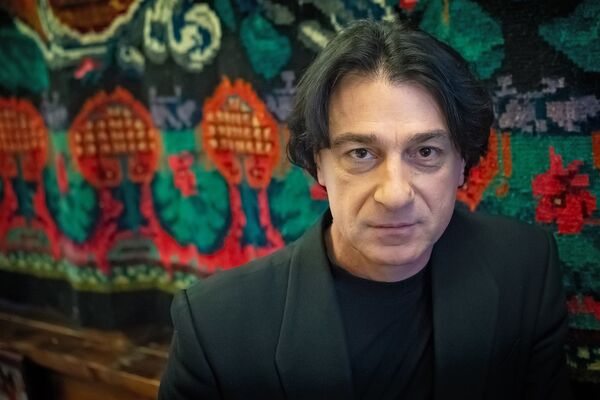 Люблю и ненавижу - актер Кюрдзидис рассказал о Грузии - Sputnik Грузия