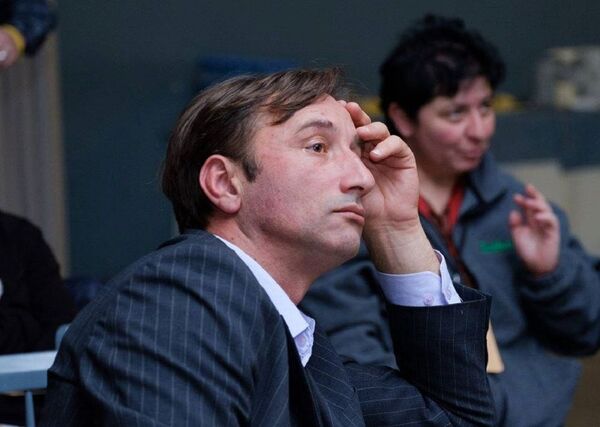 Сельский учитель из Грузии может стать миллионером: на что потратит деньги любимец детей Сельский учитель из Грузии может стать миллионером: на что потратит деньги любимец детей - Sputnik Грузия