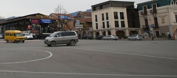 Едут! Едут! - жители Телави сказали все, что думают об инаугурации - Sputnik Грузия