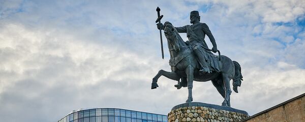 Памятник царю Ираклию Второму в городе Телави - Sputnik Грузия