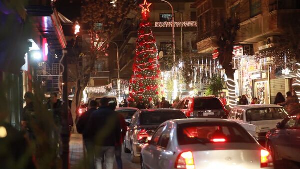 Дамаск украсили новогодними гирляндами - видео - Sputnik Грузия