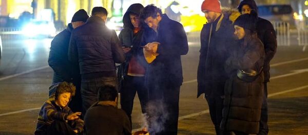 კახა კალაძე უსახლკარო ბავშვებთან ერთად - Sputnik საქართველო