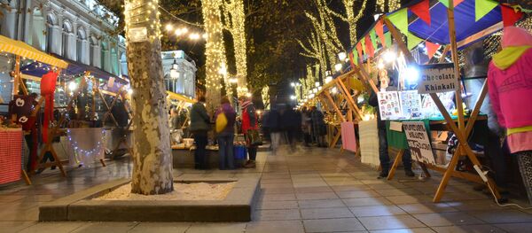 Новогодняя ярмарка Новогодняя ярмарка - Sputnik Грузия