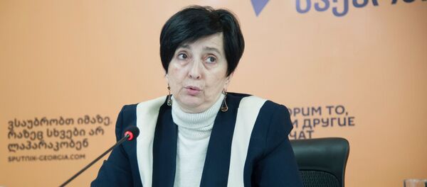 Амашукели о жестком характере Зурабишвили и ее встрече с Лавровым - Sputnik Грузия