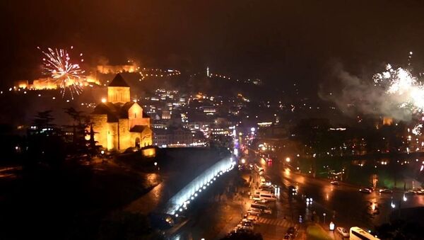 Красочные фейерверки над Тбилиси: как столица Грузии встретила Новый год - Sputnik Грузия
