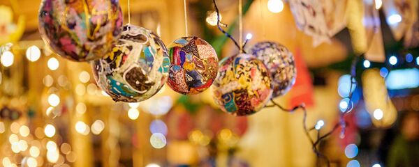 Новогодние игрушки и украшения - Sputnik Грузия