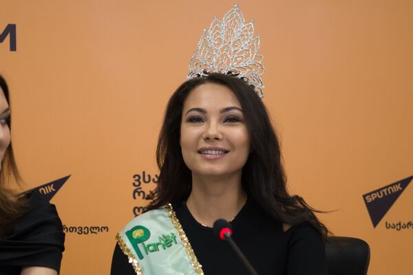 Обладательница титула Miss Planet Tatarstan 2017 Лейла Муругова - Sputnik Грузия