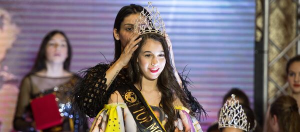 Церемония награждения за достижения в фэшн-индустрии World Rising Stars в столице Грузии - Sputnik Грузия