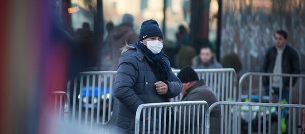 Вирус не пройдет - жители столицы Грузии одели маски, предохраняясь от заболевания. В городе бушует грипп Вирус не пройдет - жители столицы Грузии одели маски, предохраняясь от заболевания. В городе бушует грипп - Sputnik Грузия