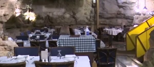 Иорданец открыл ресторан в пещере возрастом 60 миллионов лет - Sputnik Грузия