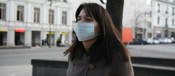 Жители Тбилиси рассказали Sputnik, как они спасаются от свиного гриппа Жители Тбилиси рассказали Sputnik, как они спасаются от свиного гриппа - Sputnik Грузия