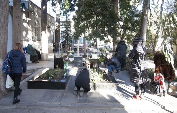 Паломничество в Грузию: шпаргалка №2. Чудеса церкви Александра Невского Паломничество в Грузию: шпаргалка №2. Чудеса церкви Александра Невского - Sputnik Грузия