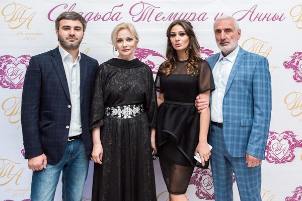 Музыка вместо наркоза – как певица из Грузии прославилась в России Музыка вместо наркоза – как певица из Грузии прославилась в России - Sputnik Грузия