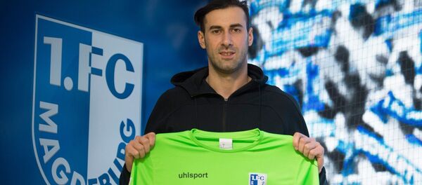 Голкипер сборной Грузии по футболу Георгий Лория подписал контракт с Магдебургом - Sputnik Грузия