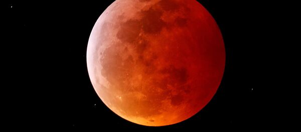 Полное лунное затмение в Калифорнии  - Sputnik Грузия