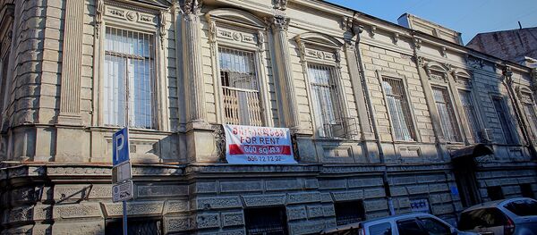 Фасад дома на улице Кикодзе, 8 - Sputnik Грузия