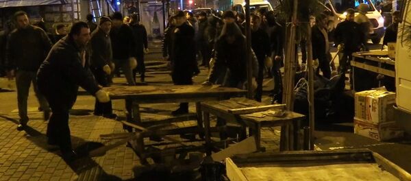 Центр Батуми очистили от уличных торговцев - видео спецоперации Центр Батуми очистили от уличных торговцев - видео спецоперации - Sputnik Грузия